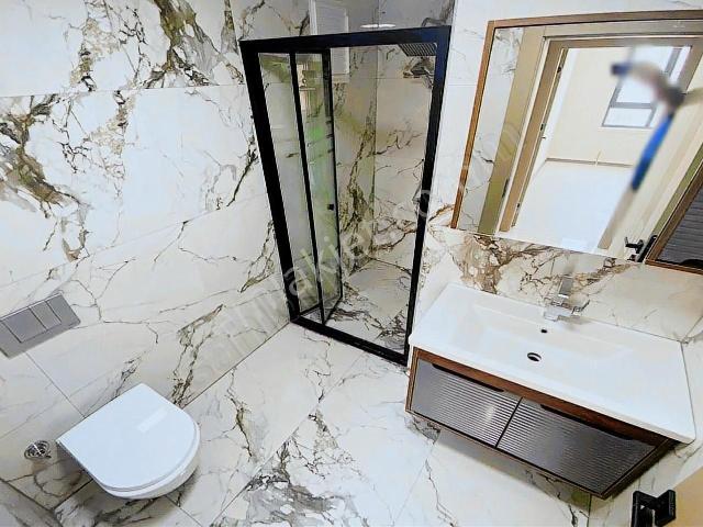 Bağlum Merkez De Üniversite Yakını Full Yapılı Geniş 140 M2 3+1