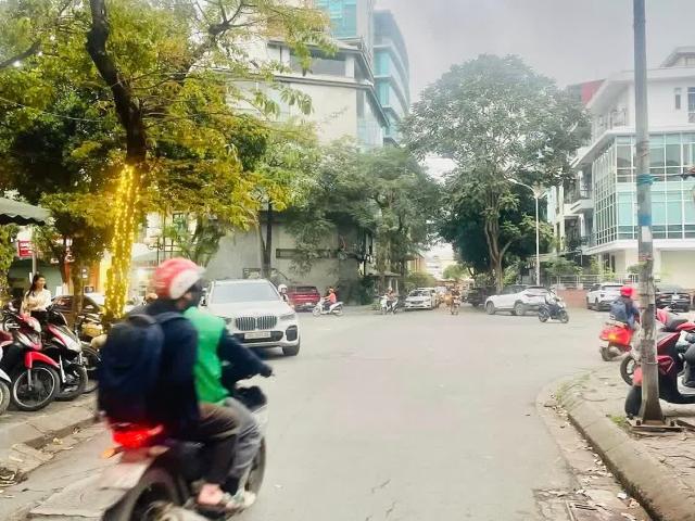 Bán nhà Mặt Phố Nguyễn Bá Khoản KĐT Trung Yên 9 85m/ 5Tầng/MT 5m 45 Tỷ, K. Doanh