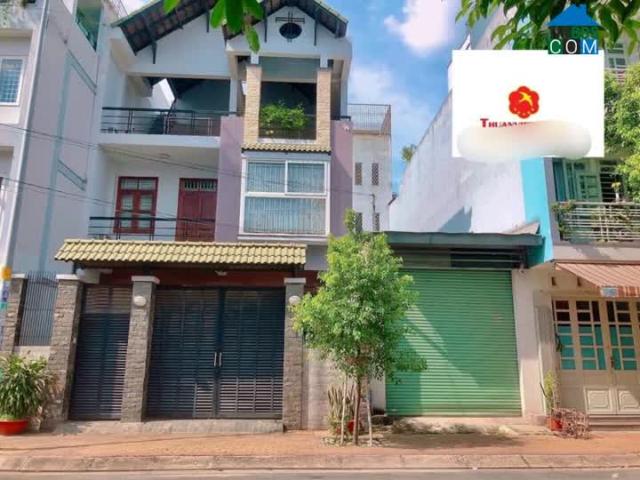 Bán nhà MT Trần Thủ Độ, DT 4,2 x 19 nhà C4 giá 9.8 tỷ thương lượng