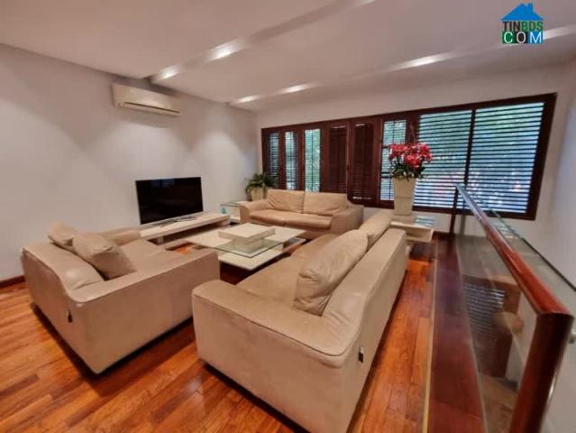 Bán Biệt Thự Nguyễn Cơ Thạch, 2 Mặt Tiền, 7 Tầng Thang Máy, Nội Thất Đẳng Cấp
