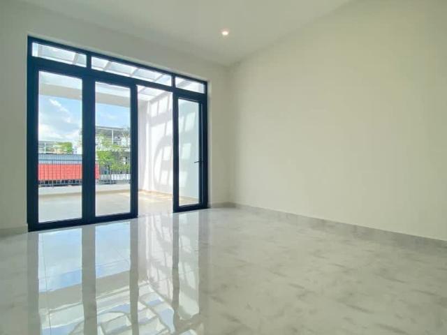 Bán Gấp Nhà Mặt Tiền Khu K300 Cộng Hoà, 4 Tầng, 74m2, Đường 16m, nhỉnh 17tỷ
