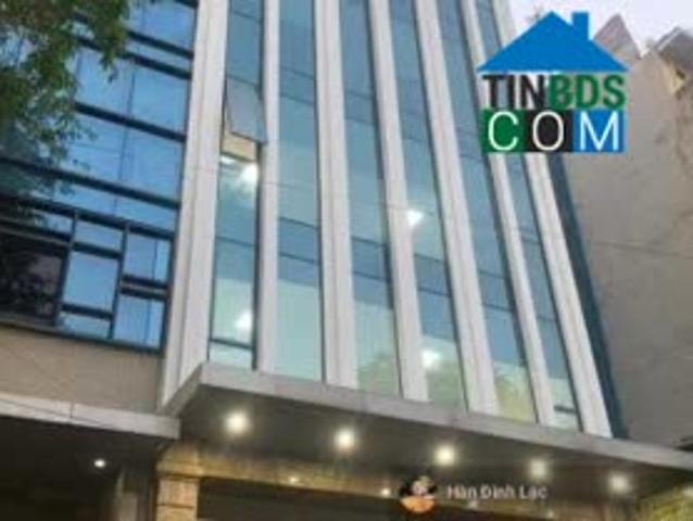 Bán tòa nhà VP 9 tầng mặt Phố Quan Hoa Nguyễn Khánh Toàn Dt 190m2 MT 9.5m. Giá 92 tỷ