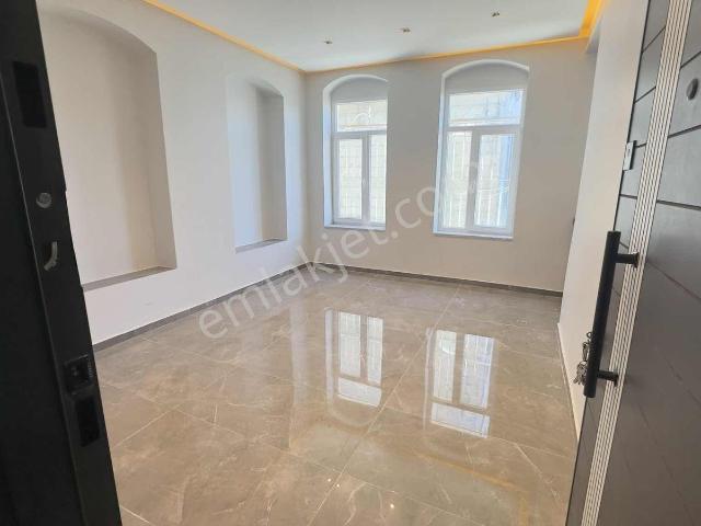Başoku'dan Kapalı Çarşı Yanı Full Yapılı Kiralık 1+0 Ofis Katı