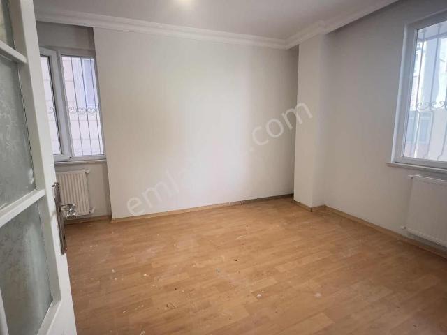 Başokur'dan Bahçelievler Devlet Hastanesi Yakın 1+1 Kiralık