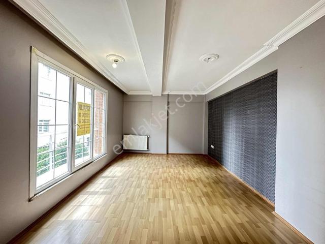 Başokur'dan Bahçelievler Kocasinan Mh Genç Binada Kiralık 3+1