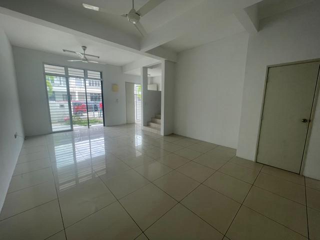 Banting2storey terrace for sale near WCE highway