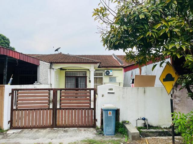 Banting bandar mahkota single storey house for sale