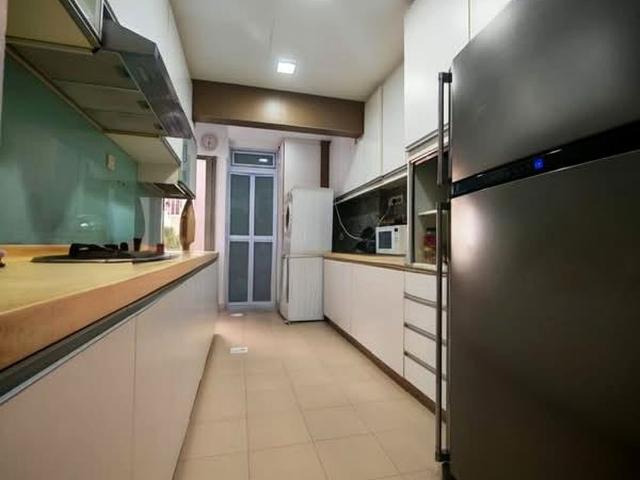 Banyan Condominium D5, Condominium