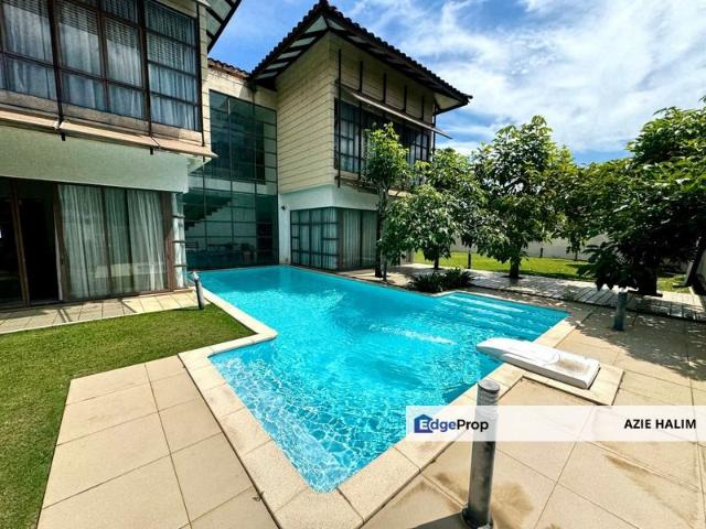Banyan Close