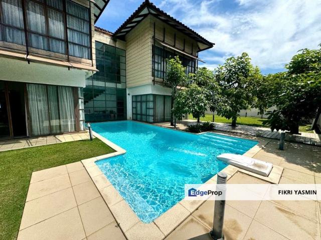 Banyan Close