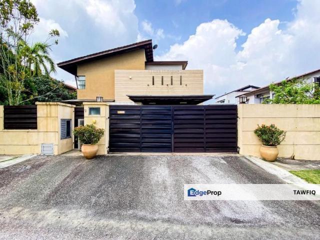 Banyan Close