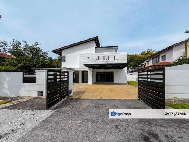 Banyan Close