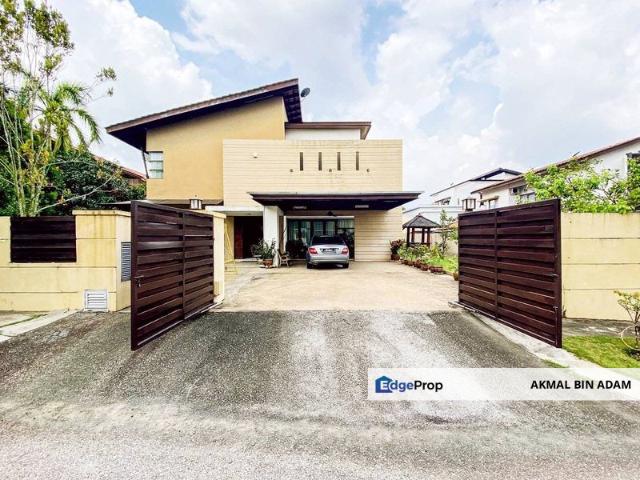 Banyan Close