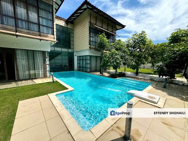 Banyan Close