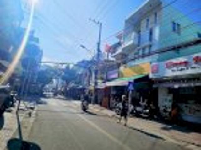 Bán 02 Căn Nhà Liền Kề Mặt Tiền Đường Huỳnh Thúc Kháng, Phường Phước Tiến, Tp. Nha Trang