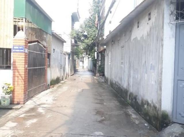 Bán 39,5m2 đất thổ cư ngõ 74 Thượng Thanh hướng Đông Bắc giá 1,75 tỷ