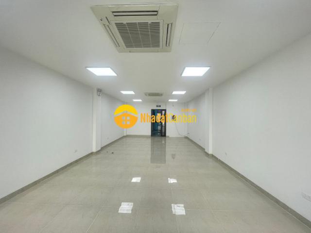 Bán 75m 6 tầng 5m. Mặt tiền. Mặt phố nguyễn tuân thanh xuân