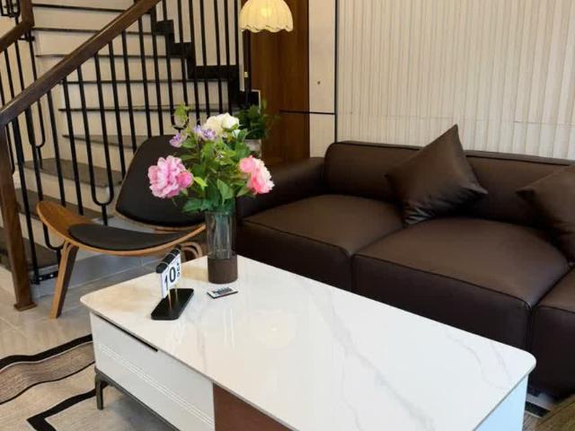 Bán căn nhà 3 tầng ngõ phố Bình Lộc, ph Tân Bình, TP HD, 42m2, 3 ngủ, nhà đẹp, ngõ oto vào