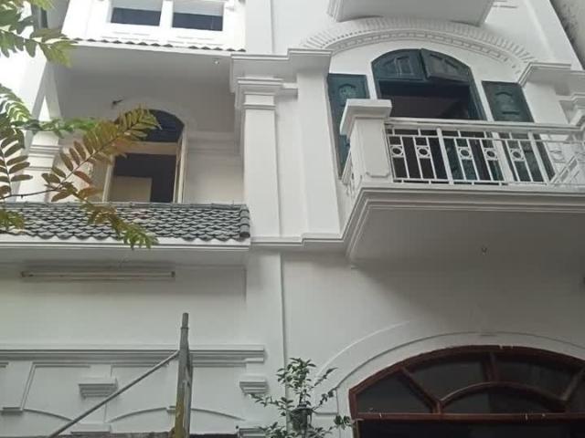 Bán căn nhà Thiết Kế Kiểu Biệt Thự tại ngõ 211 đường Bạch Đằng, quận Hoàn Kiếm