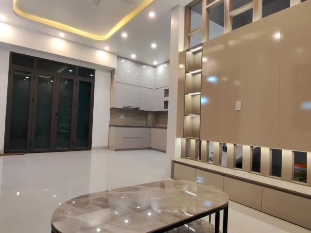 Bán căn nhà góc 3 tầng phố Hàn Giang, ph Quang Trung, TP HD, 46.8m2, 3 ngủ, 3 vs, KD nhỏ