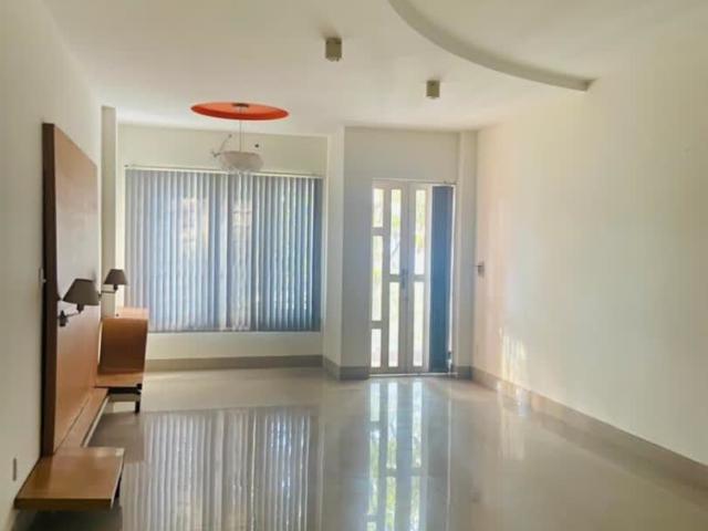 Bán căn nhà khu VIP, 4 tầng tại KDC Bửu Long, Dt gần 90m2