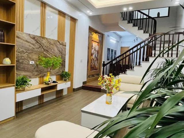 Bán căn nhà ngõ 2 oto tránh nhau đường Ngô Quyền, TP HD, 63m2, 4 tầng, 4 ngủ, chỉ 4.68 tỷ