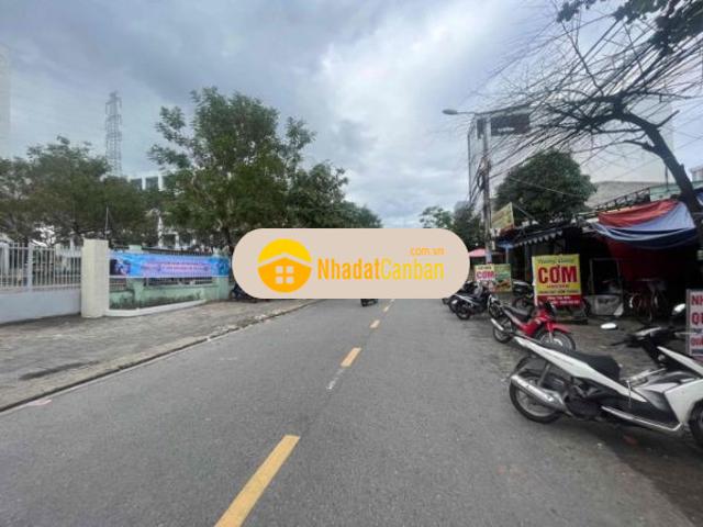 Bán căn nhà đường kinh doanh ngay ktx phía đông