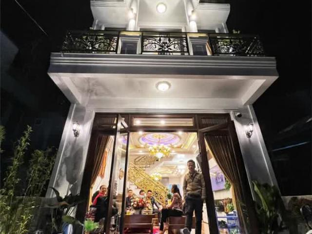 Bán Căn Nhà Đẹp Xang Xịn Tại Đường Phù Đổng Thiên Vương Phường 8 Thành Phố Đà Lạt Giá: 9 Tỷ 9
