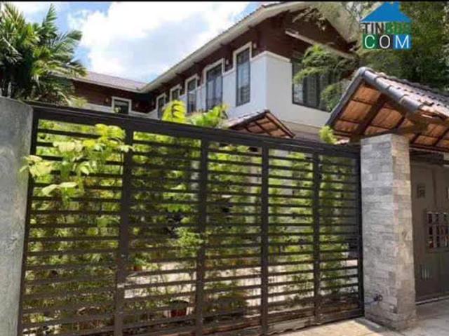Bán căn biệt thự ngõ phố Bình Lộc, ph Lê Thanh Nghị, TP HP mới, 220.5m2, mt 12m, chỉ 8 tỷ