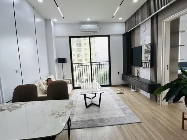 Bán căn góc CC Đền Lừ II, nhà đẹp, full Nt, view hồ, 2 ngủ, 2wc, 3.9 tỷ