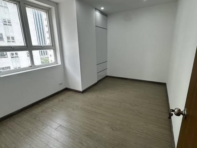 Bán Căn Hộ 2 Ngủ 1 Khách Khu Đô Thị Nam Trung Yên