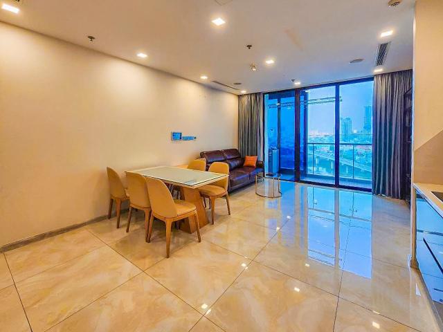Bán Căn hộ 2 phòng ngủ tại Vinhomes Golden River Quận 1 tầng trung view đẹp với diện tích 78m2