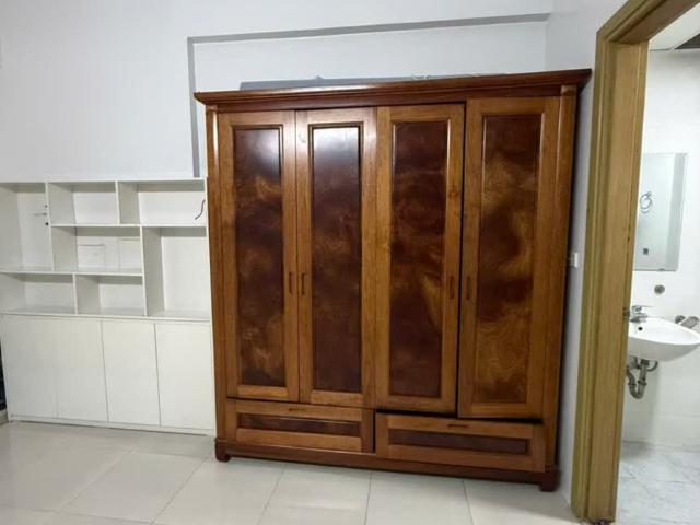 Bán căn hộ 65 m2 khu 3 tòa cũ, KĐT THanh Hà, Đông, Hà Nội