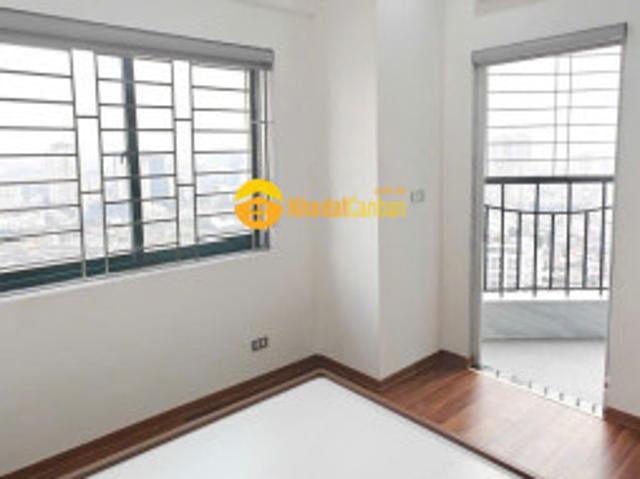 Bán căn hộ chung cư 71 nguyễn chí thanh căn góc 76,1m 2pn full đồ đẹp bc đn view hồ
