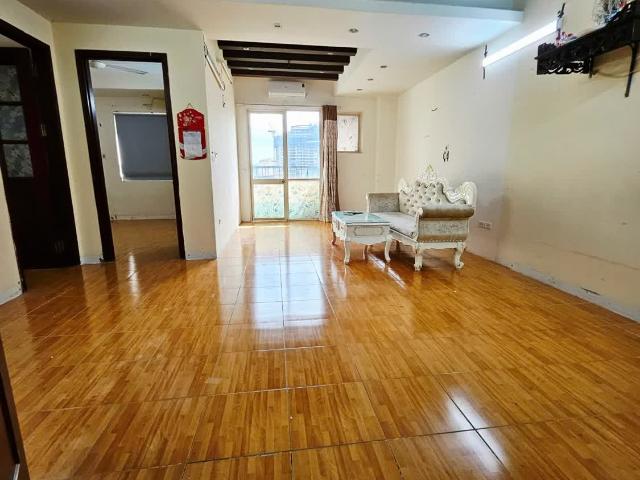 Bán Căn Hộ Chung Cư F4 Trung Kính, DT 85M 2pn, 2vs, 2 Ban Công View Mặt Phố, Phòng Khách Rộng