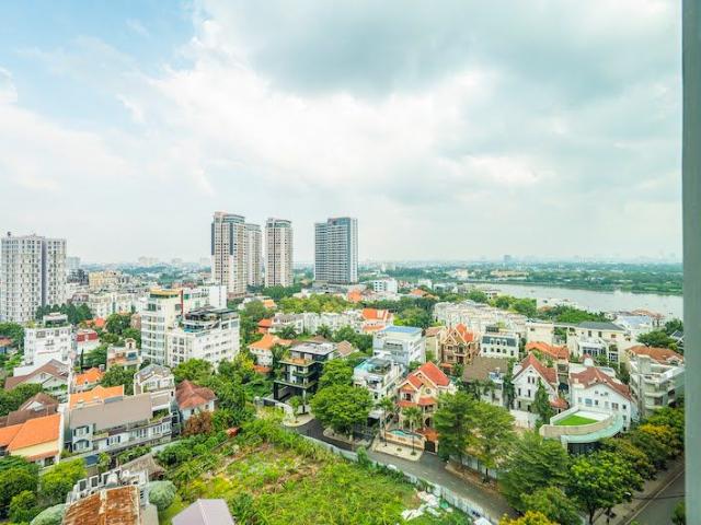 Bán căn hộ tại D'Edge Thảo Điền tầng trung, 188m2, 4PN 3WC, view sông, sổ hồng