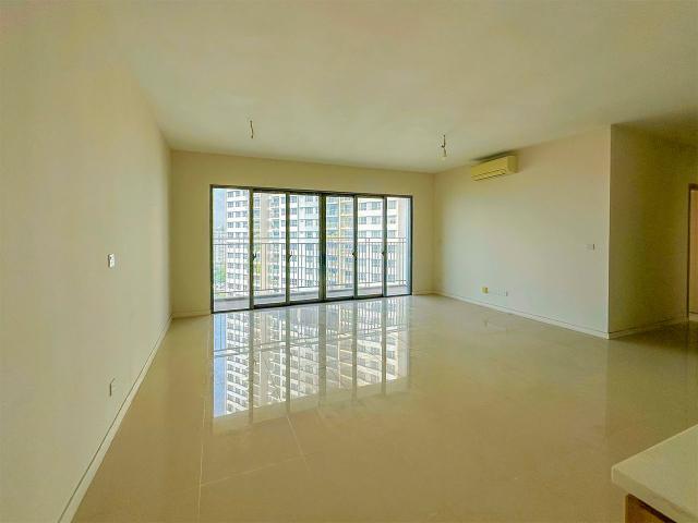 Bán Căn hộ tại Palm Heights An Phú tầng cao gồm 3 phòng ngủ với diện tích 121m2