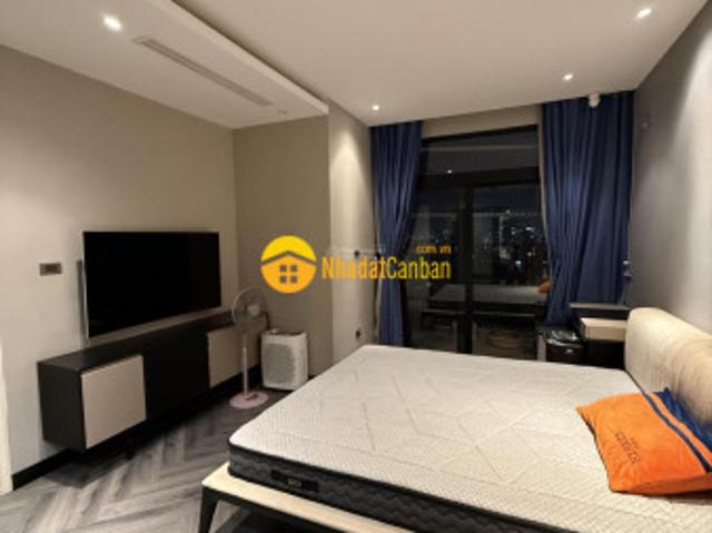 Bán căn hoa hậu 3 ngủ tòa r4 royal city