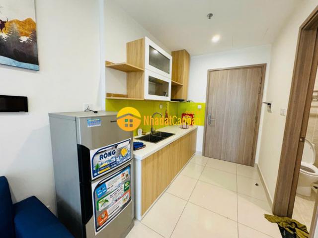 Bán căn studio 33,5m2 thông thủy tầng đẹp view bể bơi tại vinhomes ocean park