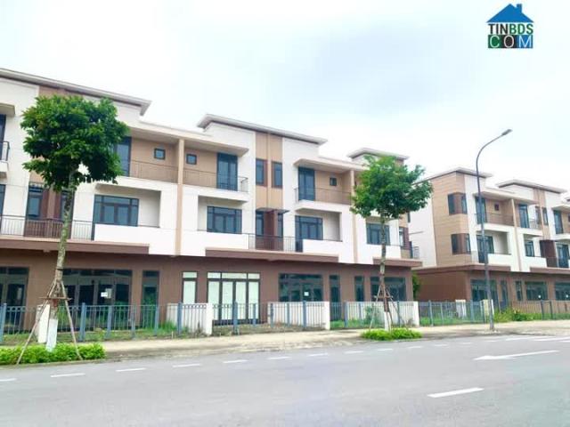 Bán căn shophouse siêu đẹp 3 tầng cạnh công viên lớn