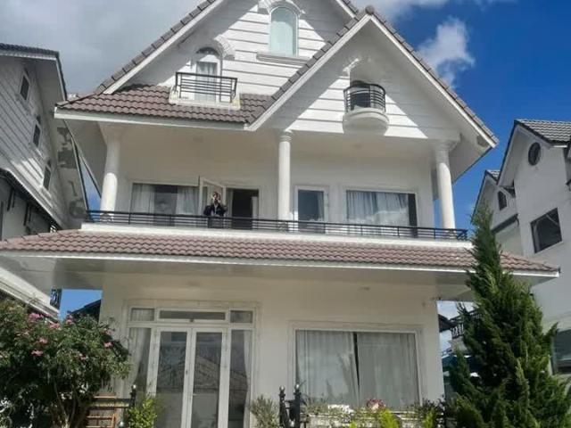 Bán căn Villia khu biệt thự VIP Mai Anh Đào P8 Đà Lạt