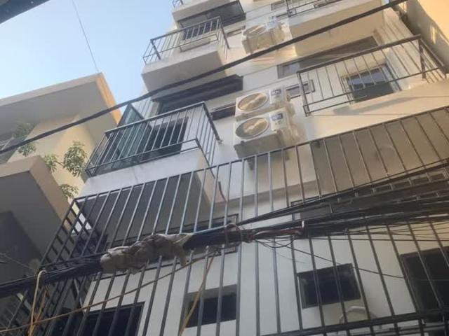 Bán CCMN YÊN XÁ 7 tỷ 1, 50m2 7 tầng thang máy, 12pkk, cho thầu thu 576TR/NĂM