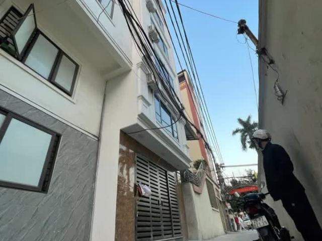 Bán CCMN đường Cầu Diễn 11P Kép Kín, 8 Tầng, Mặt tiền bề thế Oto, Gần Phố chỉ 14 tỷ
