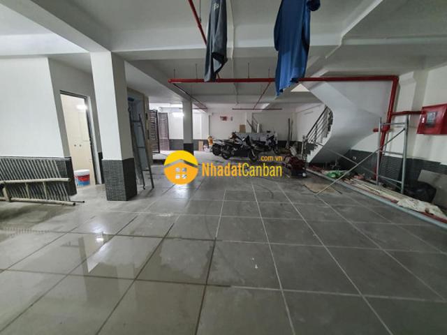 Bán ccmn nguyễn chí thanh 123m2x8t 36p kk dòng tiền 2 tỷnăm