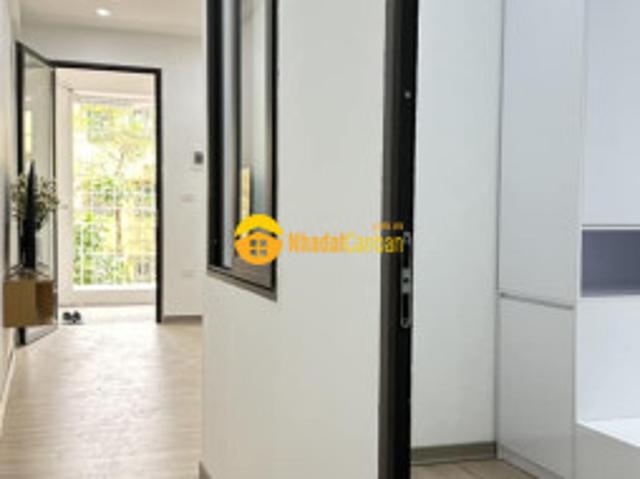 Bán chtt đại học sư phạm, cầu giấy, 60m2 x 2 ngủ, full nội thất, ôtô, giá 2.56 tỷ 0969693 có sổ