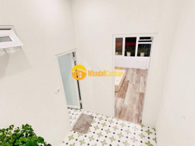 Bán ch tập thể duplex nội thất đẹp, view mặt phố, dt 80m giá 3.95 tỷ sđ chính chủ