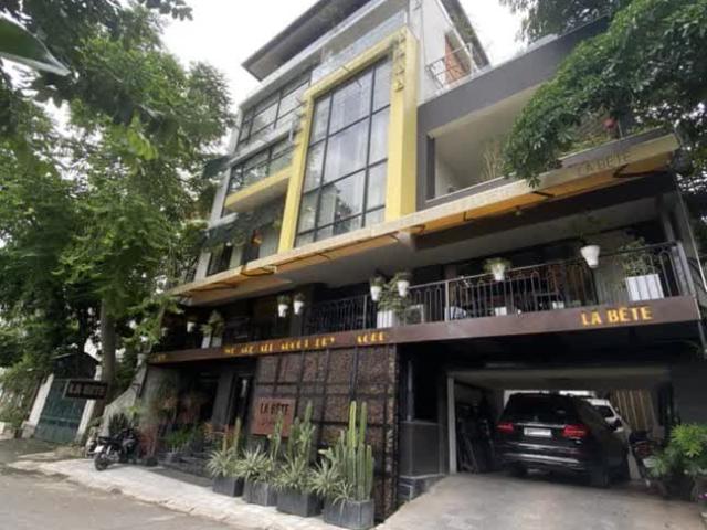 Bán biệt thự 6 tầng 2 mặt tiền trước sau phố Âu Cơ, full nội thất cao cấp
