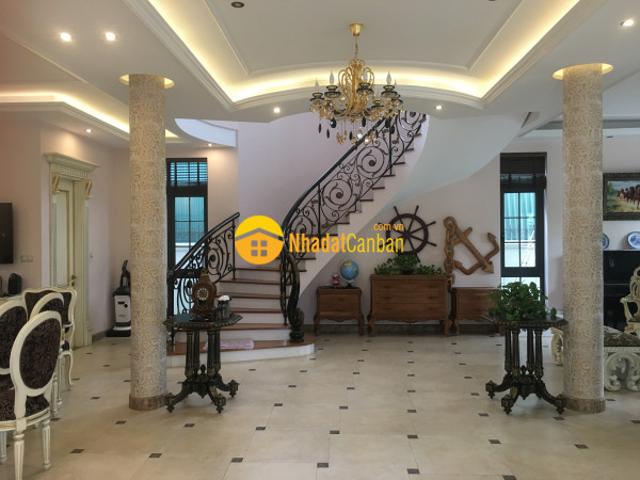 Bán biệt thự 1 trệt 1 lầu hẻm ô tô đường 304 hướng đông bắc