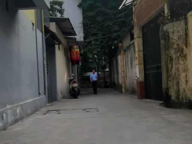 Bán biệt thự 3 tầng Đặng Văn Ngữ, Trung Tự, mặt tiền 8m, ô tô vào sân, 10m ra phố