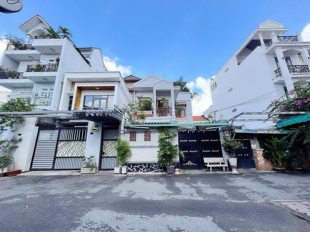 Bán biệt thự 3 tầng đ. Trần xuân soạn, tân hưng, quận 7 ngang hiếm 7,2m*16m khu vip hiếm bán * liên hệ giang: 093.86.76.685